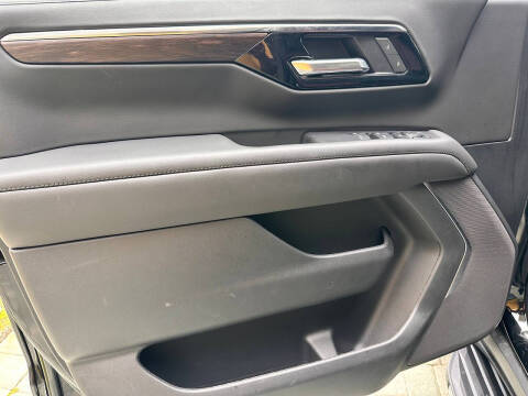 2025 Chevrolet Tahoe LS