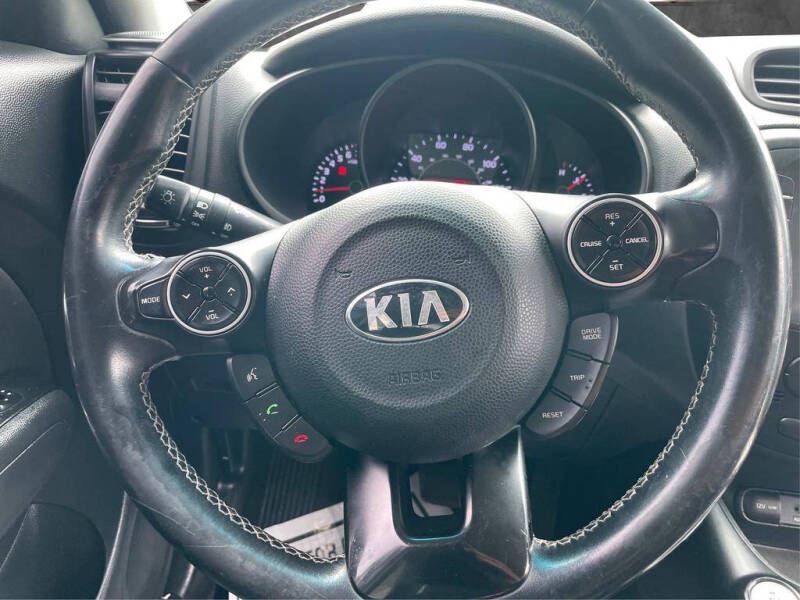 2017 Kia Soul +