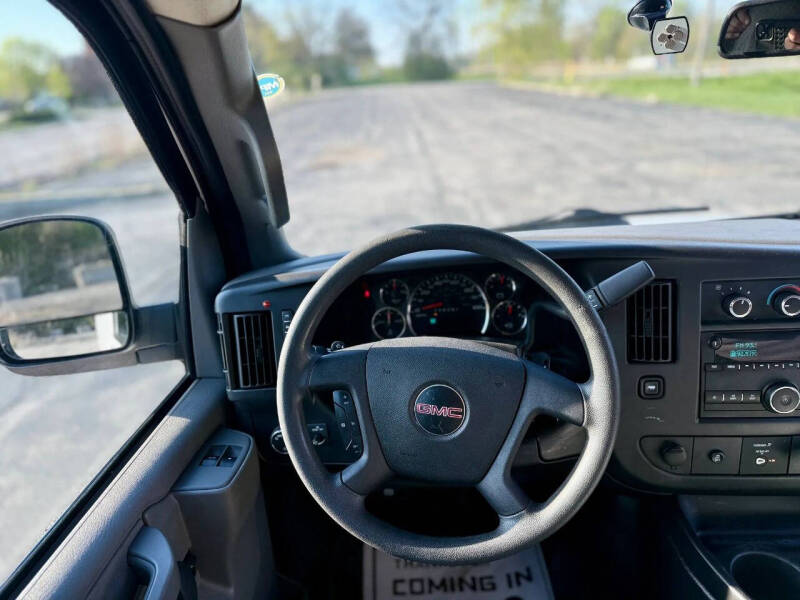 2017 GMC Savana 2500