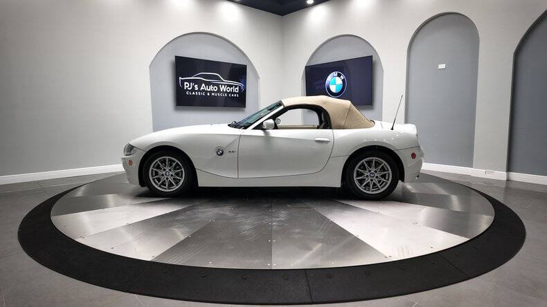 2005 BMW Z4 2.5i