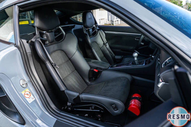 2024 Porsche 718 Cayman GTS 4.0
