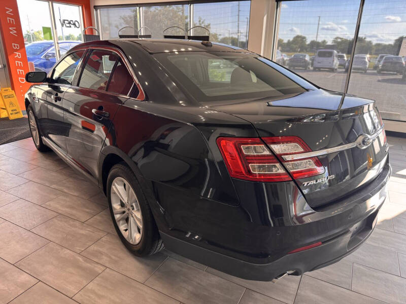 2014 Ford Taurus SEL