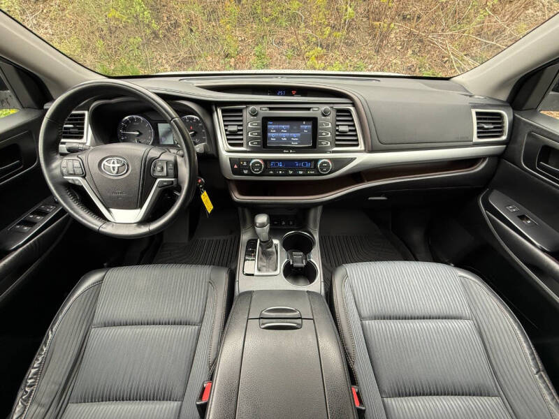 2015 Toyota Highlander LE Plus