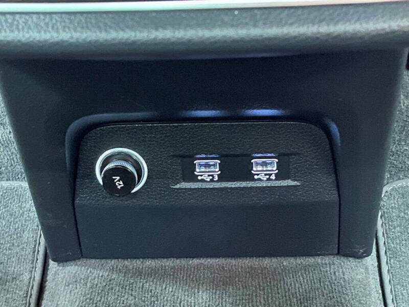 2019 Audi e-tron quattro Prestige