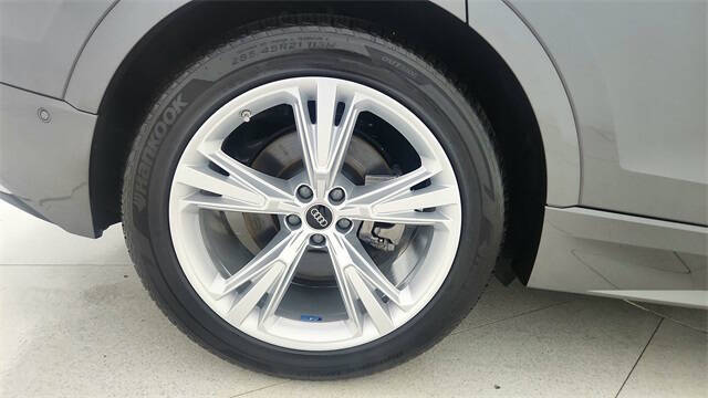 2023 Audi Q8 quattro Prestige 55 TFSI