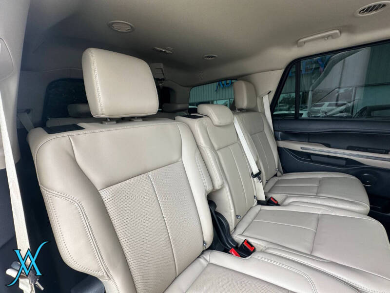 2022 Ford Expedition XLT