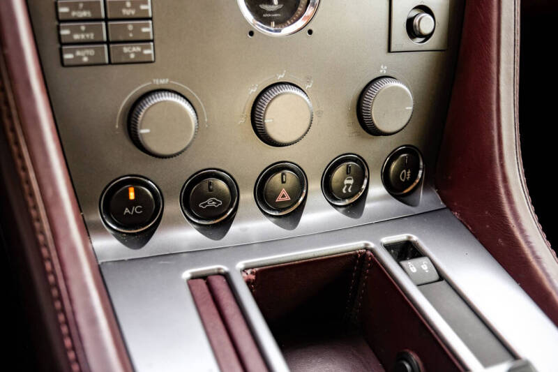 2005 Aston Martin DB9