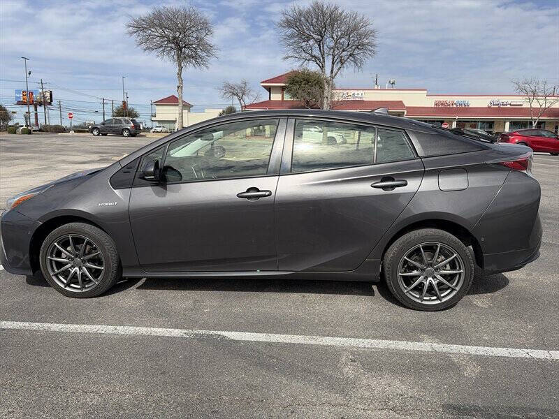 2018 Toyota Prius Three Touring