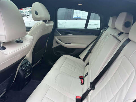 2023 BMW X4 xDrive30i