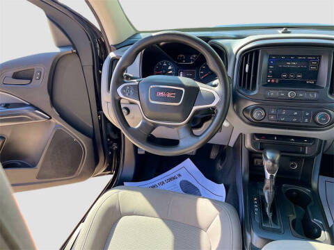 2022 GMC Canyon Elevation Standard