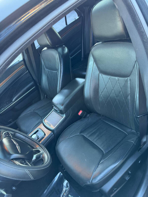 2015 Chrysler 300 C Platinum