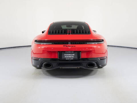 2025 Porsche 911 Carrera
