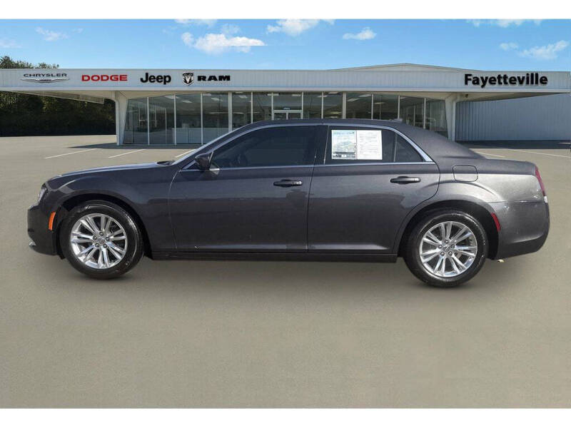 2018 Chrysler 300 Touring L