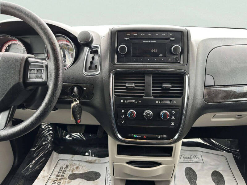 2016 Dodge Grand Caravan American Value Package