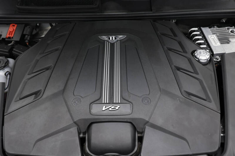 2023 Bentley Bentayga EWB