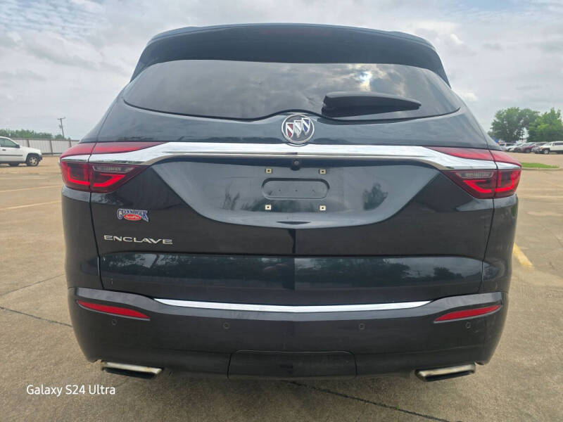 2020 Buick Enclave Essence