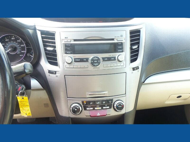 2010 Subaru Legacy 2.5i Premium