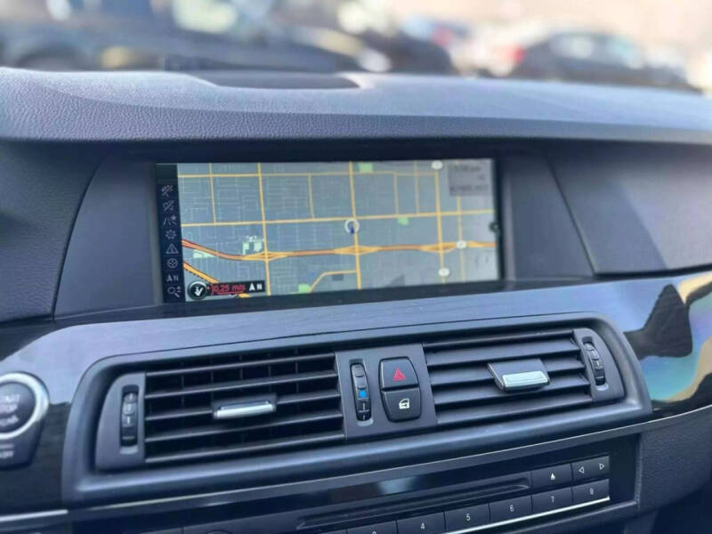 2012 BMW 5 Series 528i