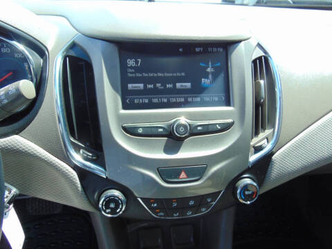 2017 Chevrolet Cruze LT Auto