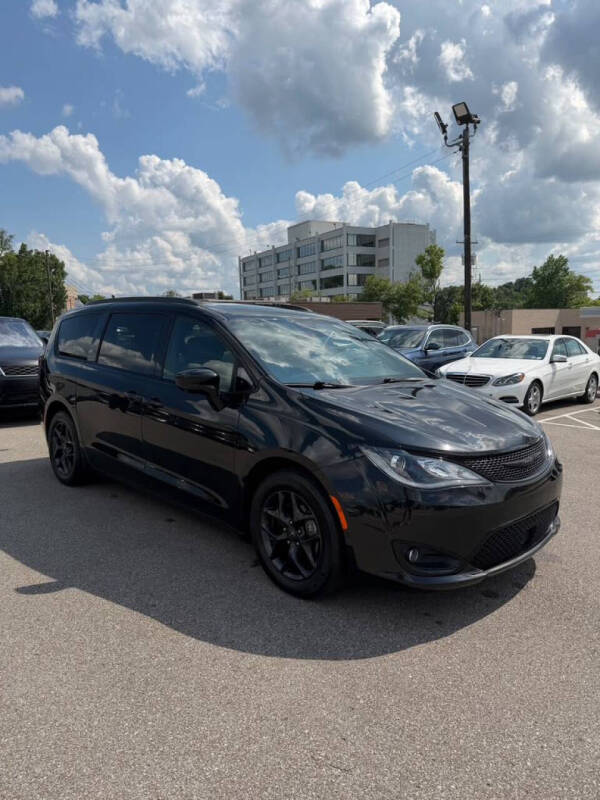 2020 Chrysler Pacifica Touring L Plus