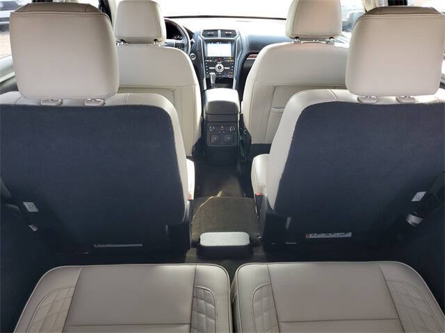 2017 Ford Explorer Platinum