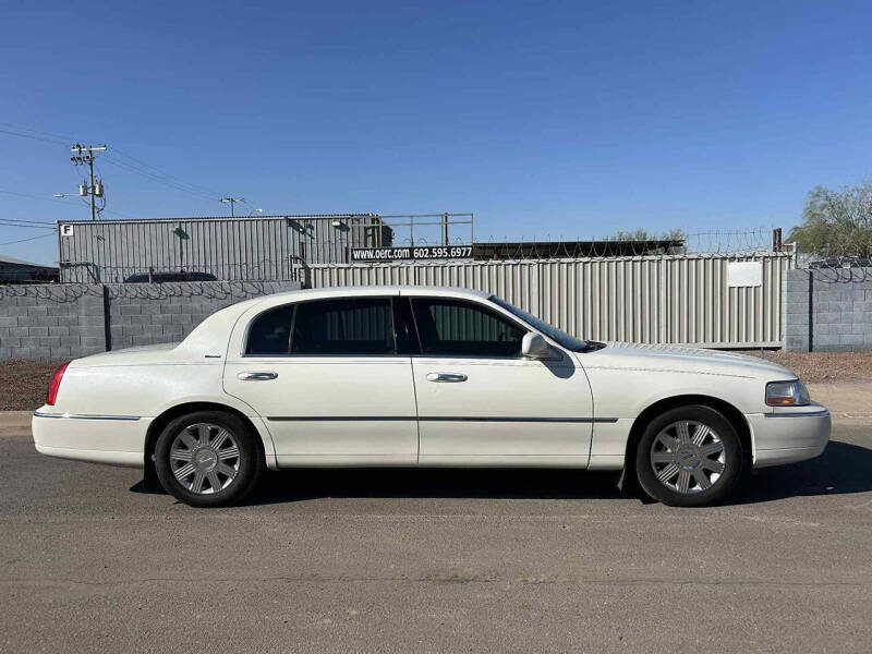 2004 Lincoln Town Car Ultimate L