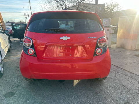 2016 Chevrolet Sonic LS Manual
