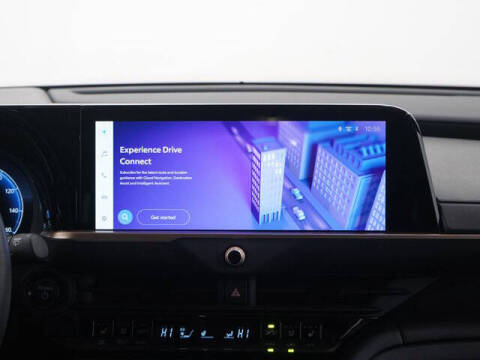 2025 Toyota Crown Signia XLE