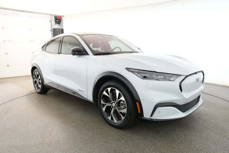 2022 Ford Mustang Mach-E Premium