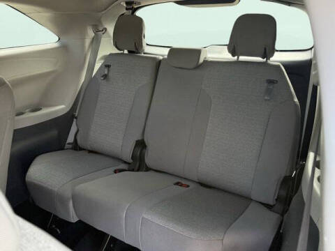 2024 Toyota Sienna LE 8-Passenger