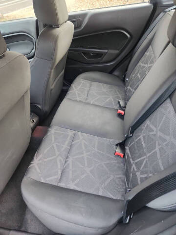 2013 Ford Fiesta SE