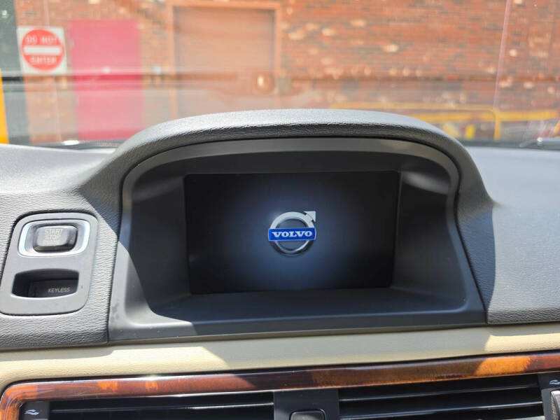 2014 Volvo XC70 3.2 Premier Plus