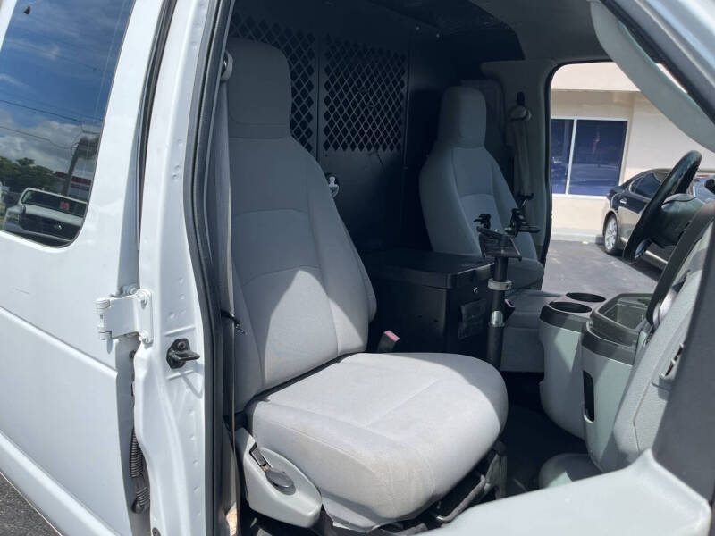 2014 Ford E-Series E-150