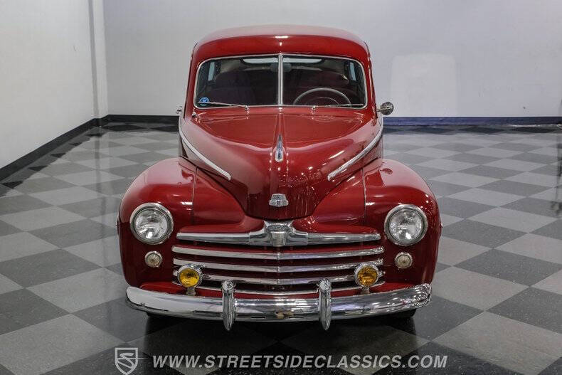 1948 Ford Deluxe