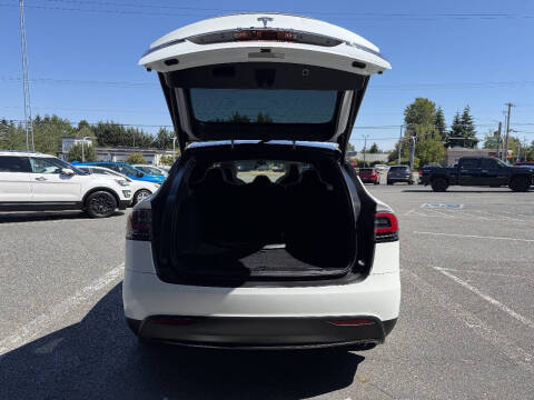 2019 Tesla Model X Standard Range
