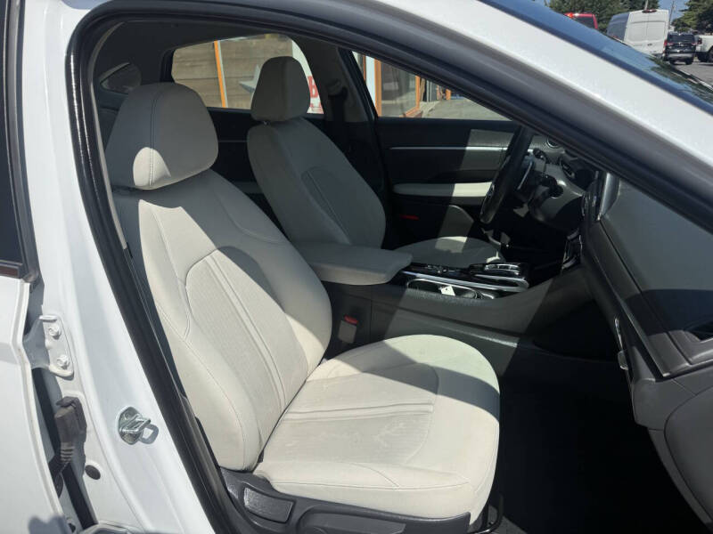 2022 Hyundai Sonata Hybrid Blue