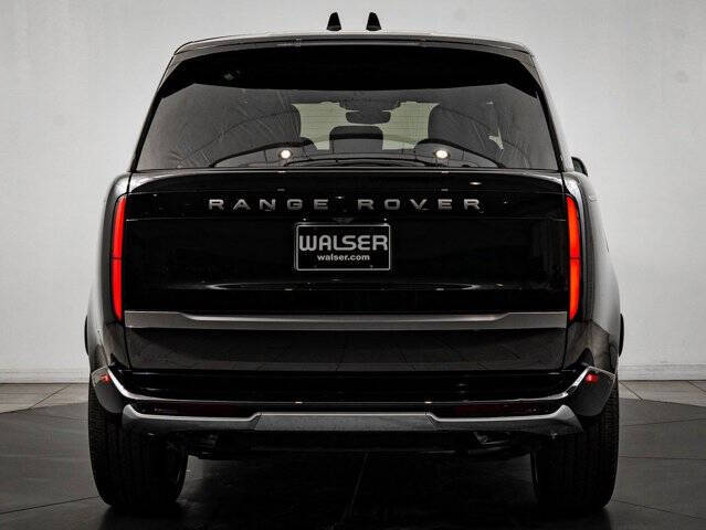2026 Land Rover Range Rover P400 SE