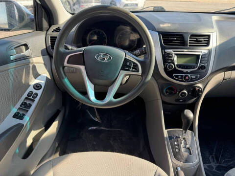 2012 Hyundai Accent GS