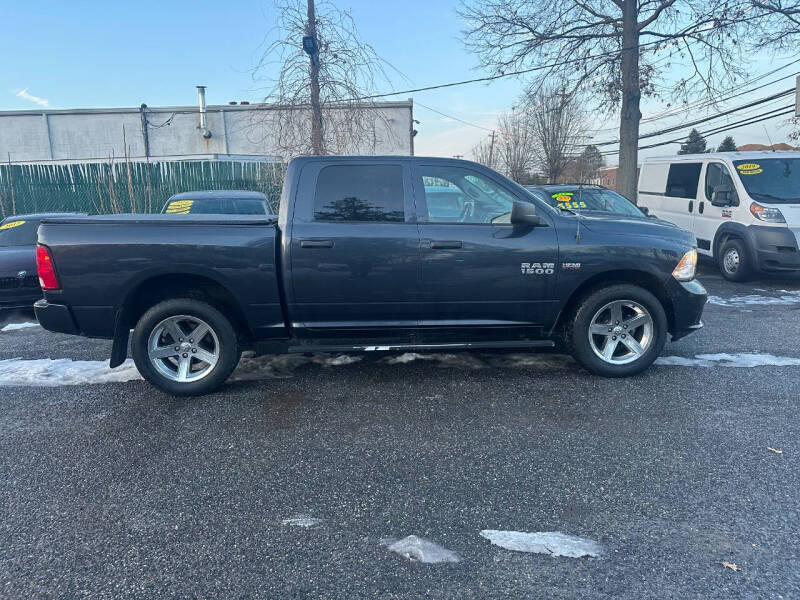 2017 RAM 1500 Express