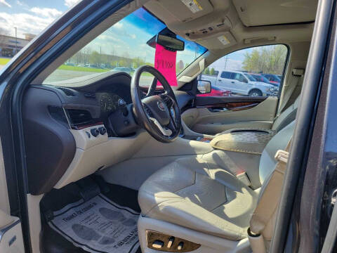 2015 Cadillac Escalade Luxury