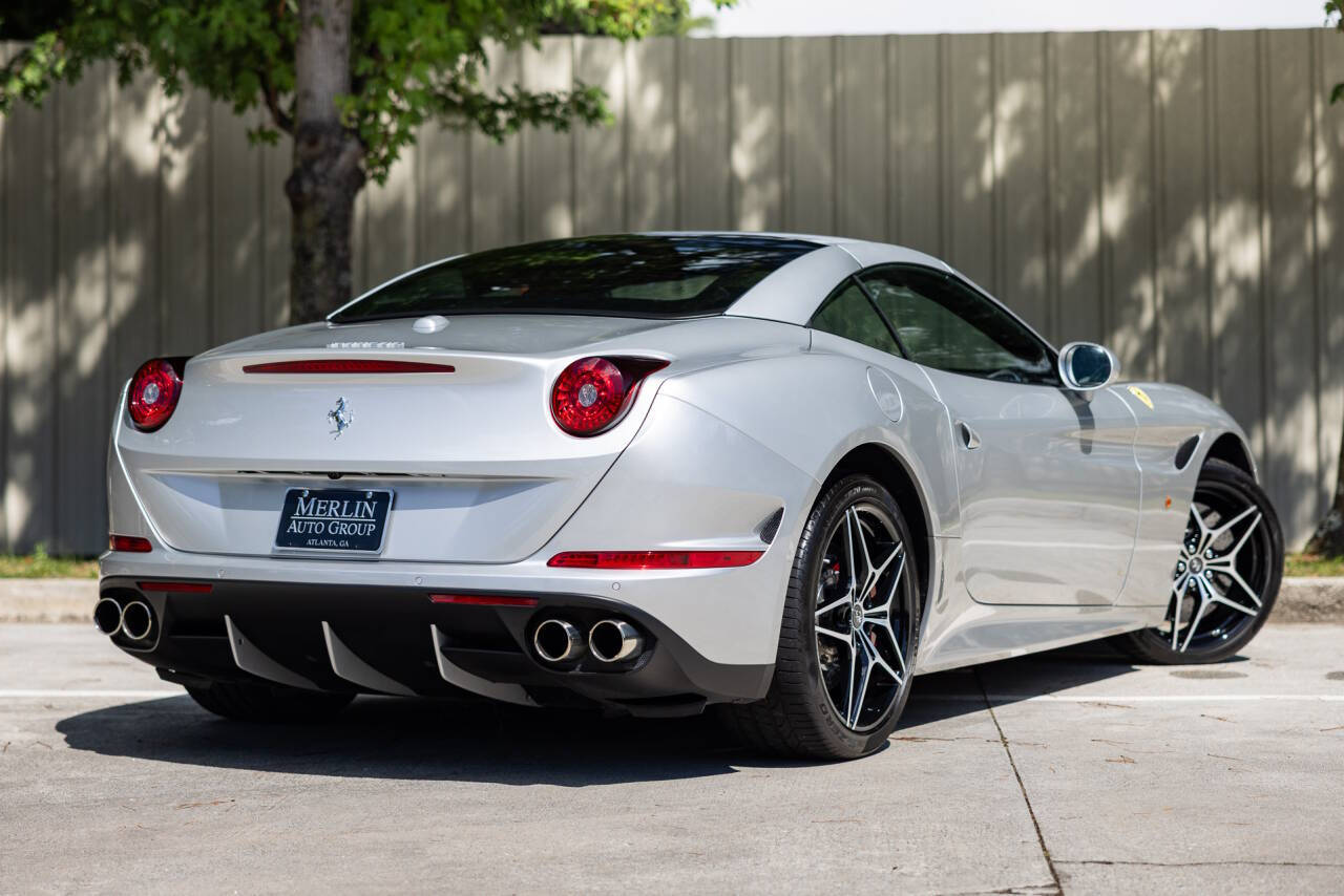 2015 Ferrari California T 8