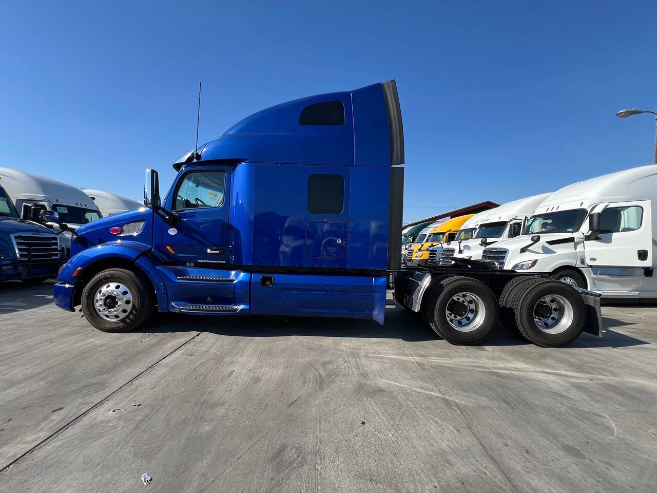 2019 Peterbilt 579 for sale at KING TRUCK TRAILER SALES in Bakersfield, CA