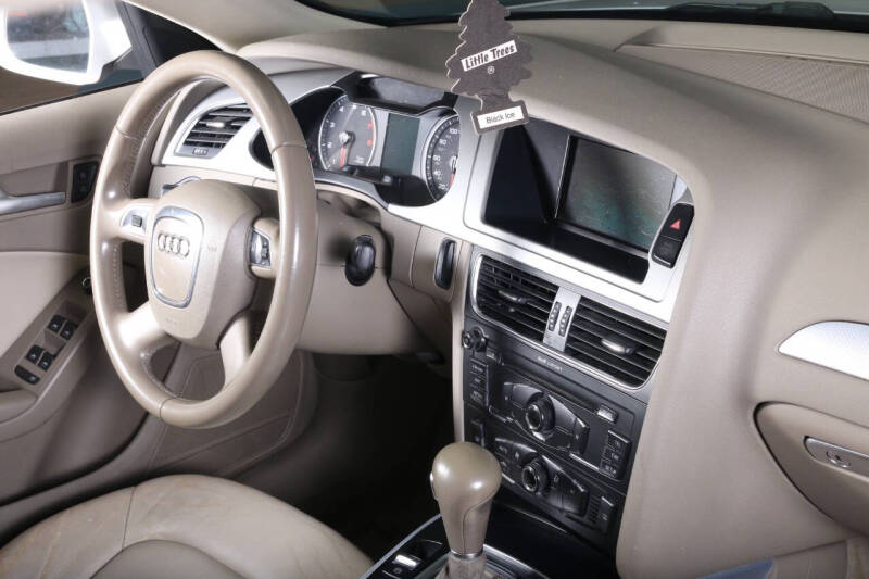 2011 Audi A4 2.0T quattro Avant Premium