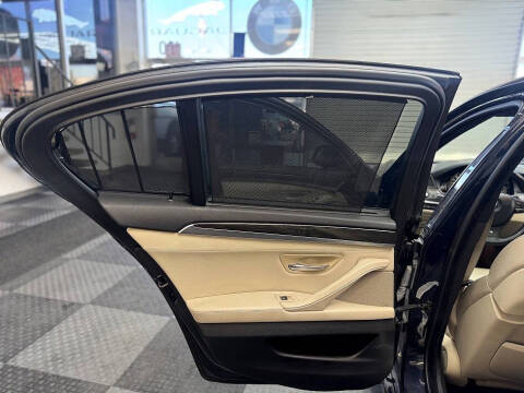 2012 BMW 5 Series 550i