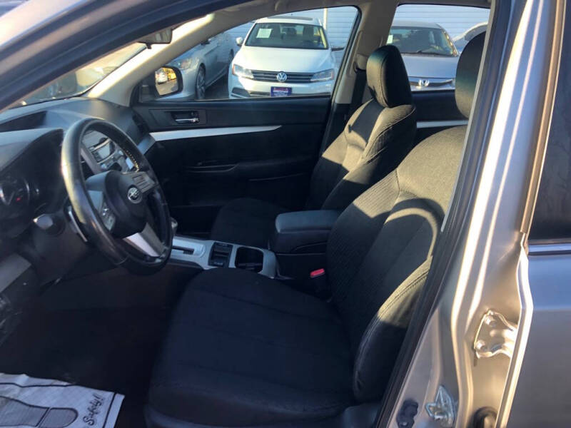 2011 Subaru Legacy 2.5i Premium