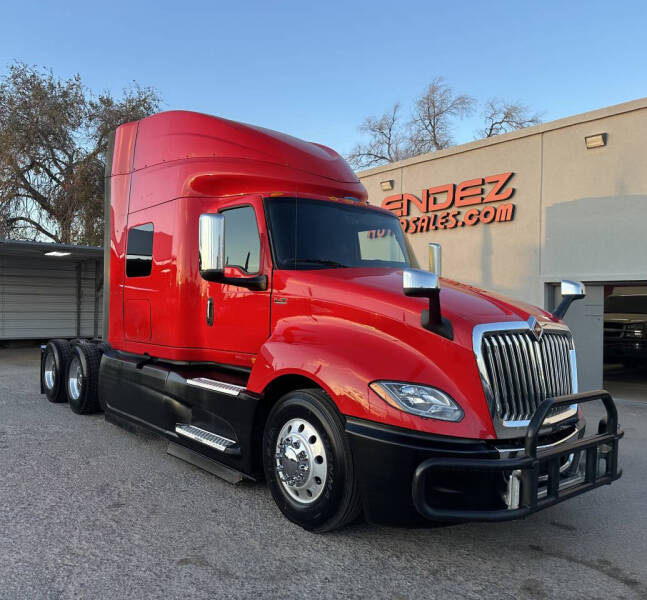 2018 International LT625