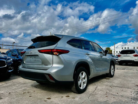 2021 Toyota Highlander L