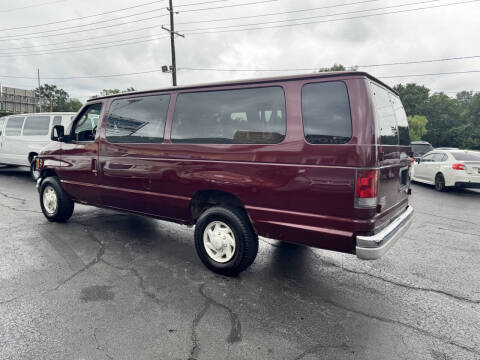 2004 Ford E-Series E-350 SD XLT