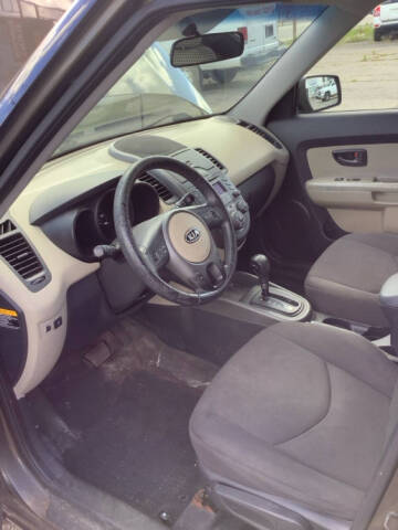 2010 Kia Soul +