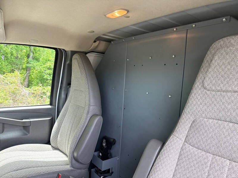 2021 Chevrolet Express 2500